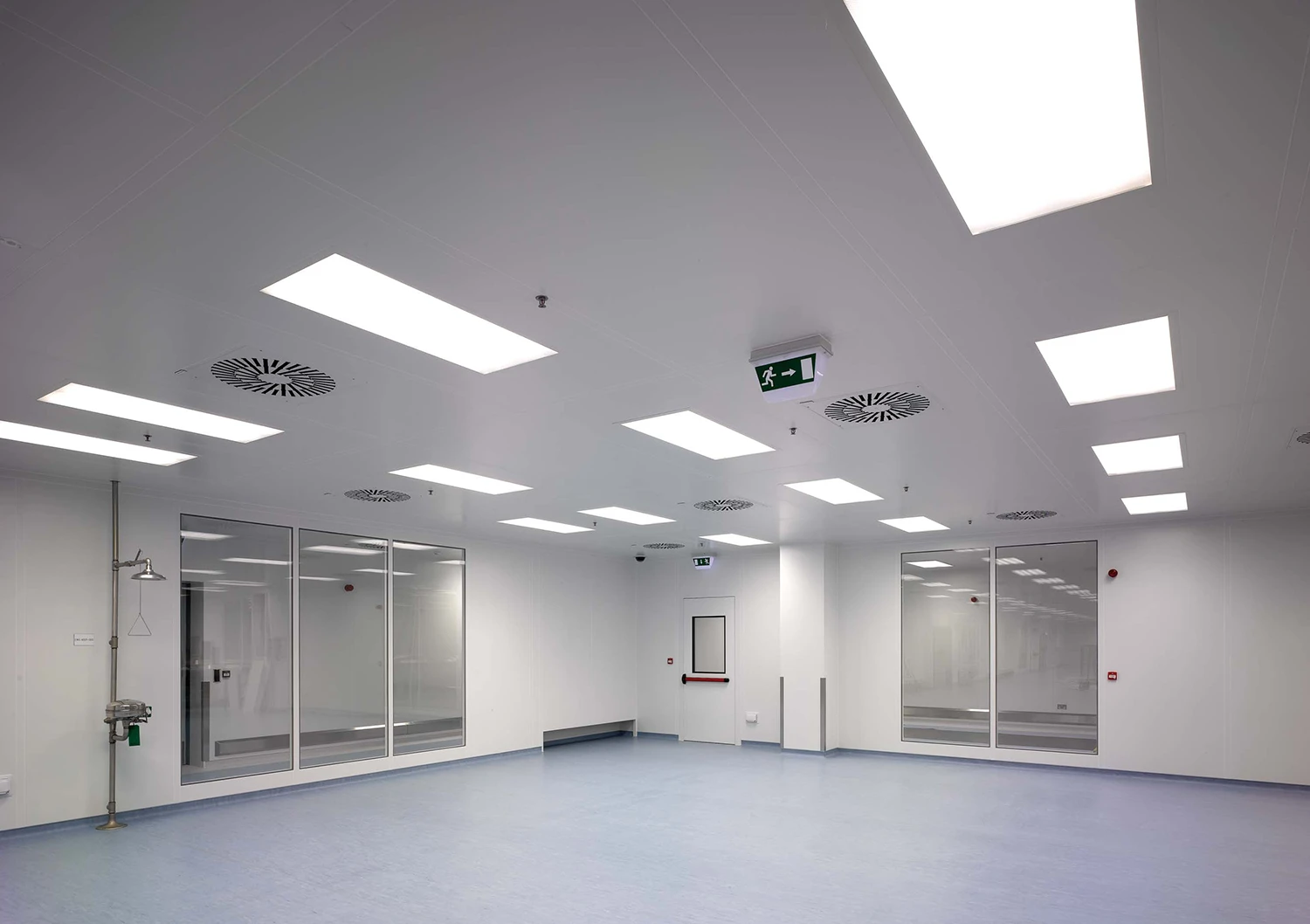 Cloison plafond monobloc